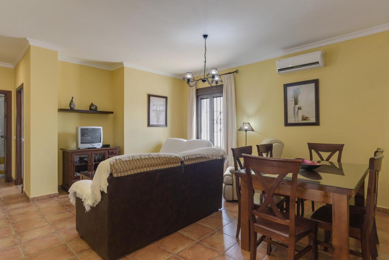 Villa Fuentes Solo Familias كونيل ذي لا فرونتيرا المظهر الخارجي الصورة